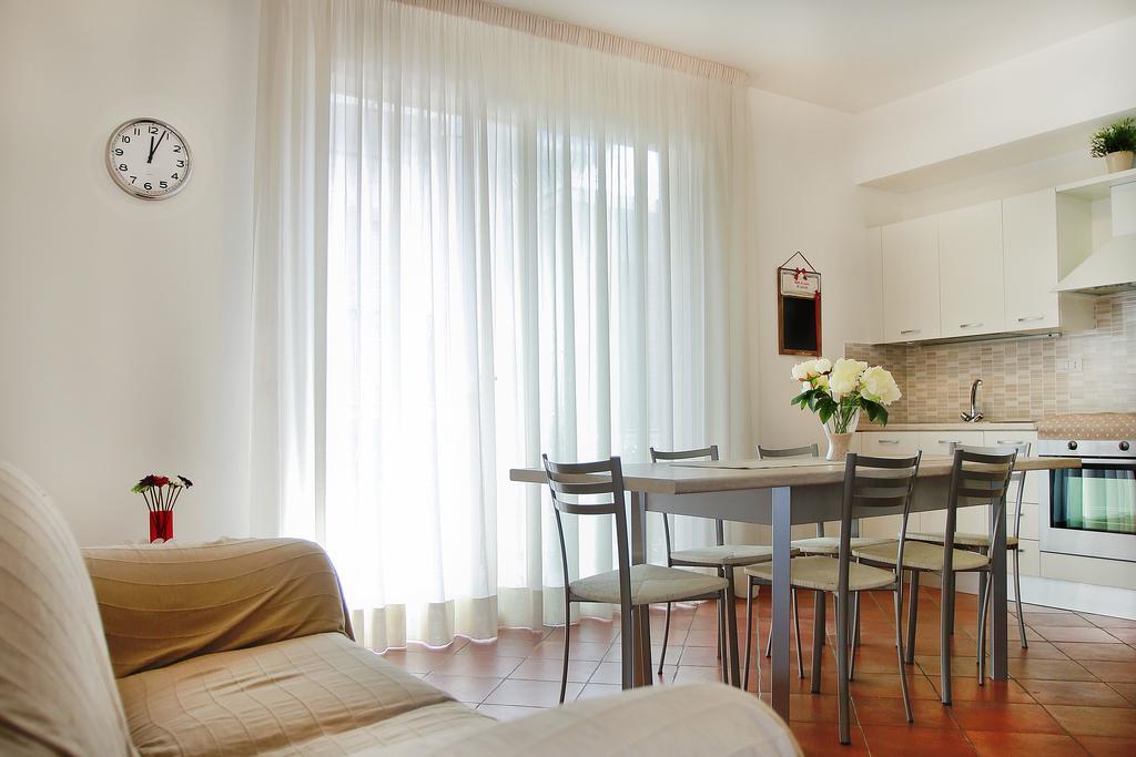 B&B A Casa Di Amici Джардини-Наксос Экстерьер фото
