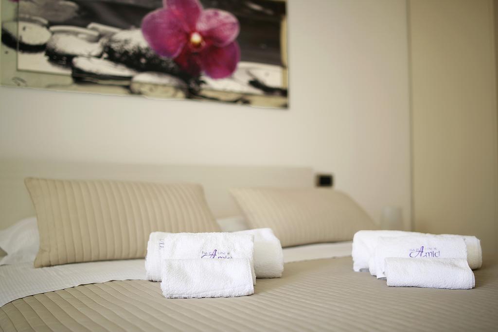 B&B A Casa Di Amici Джардини-Наксос Экстерьер фото